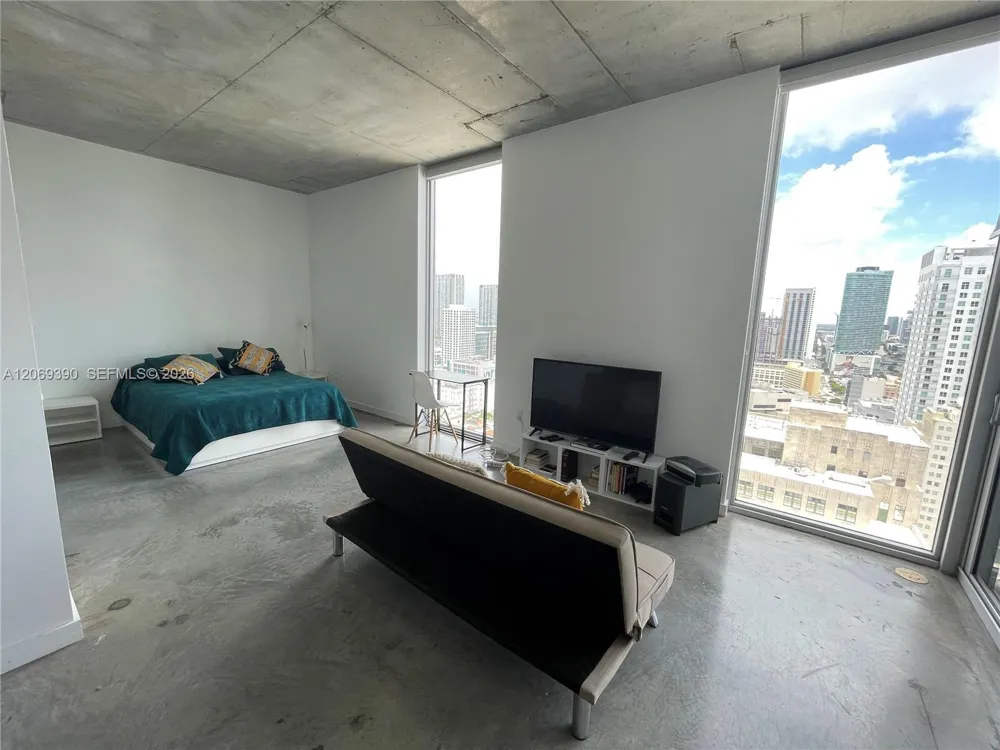 151 SE 1st St #3004 Miami, FL 33131