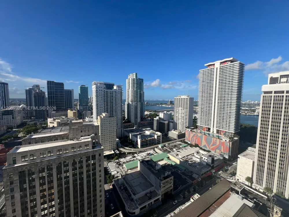 151 SE 1st St #3004 Miami, FL 33131