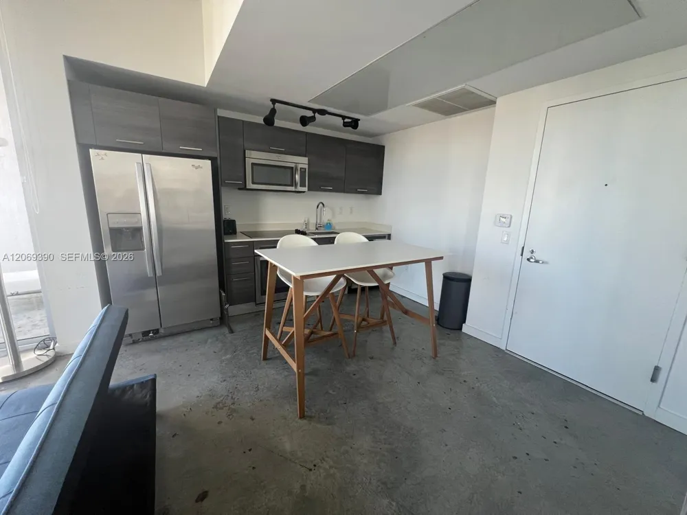 151 SE 1st St #3004 Miami, FL 33131