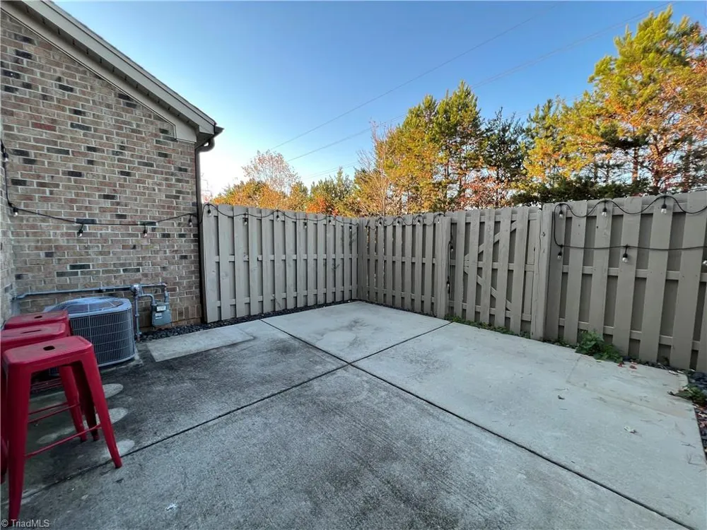 723 Piedmont Crossing Drive High Point, NC 27265