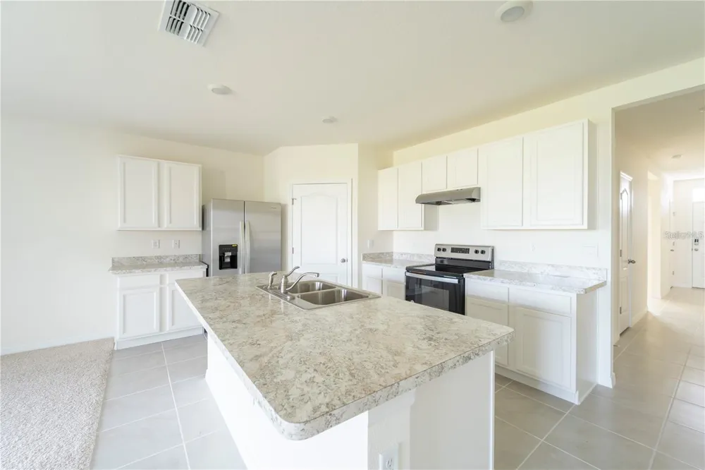 1811 SILVERBELL LOOP Haines City, FL 33844