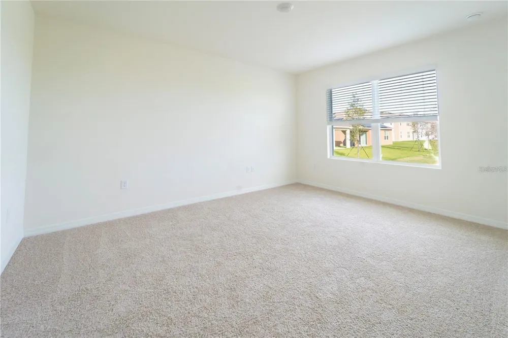 1811 SILVERBELL LOOP Haines City, FL 33844