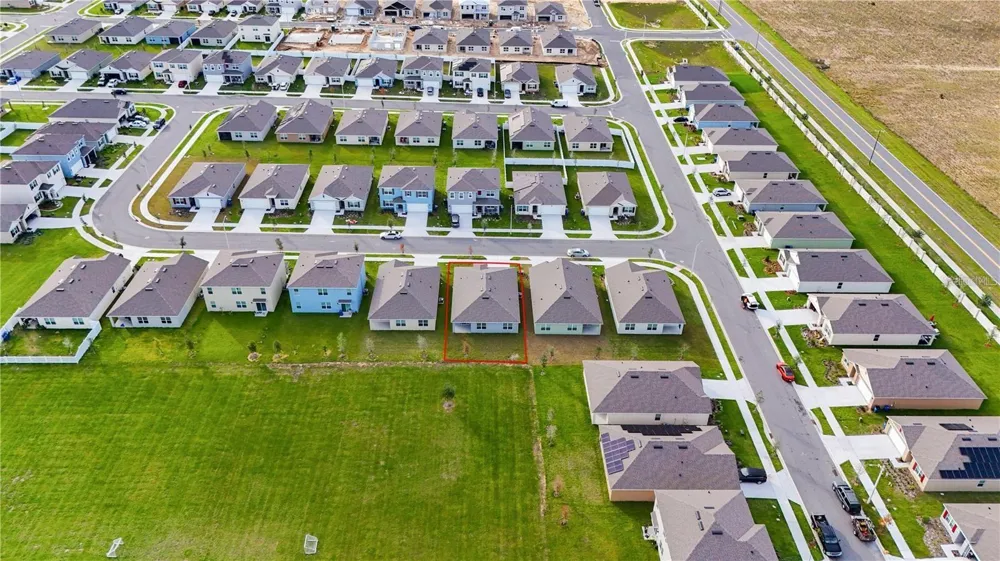 1811 SILVERBELL LOOP Haines City, FL 33844