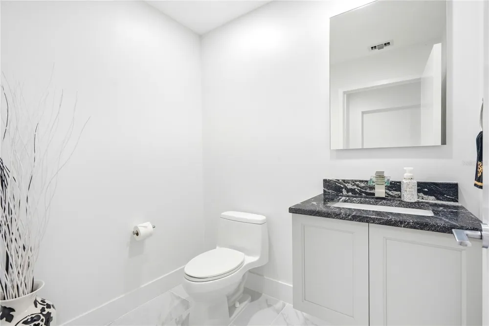 175 1ST STREET S #1008 St Petersburg, FL 33701