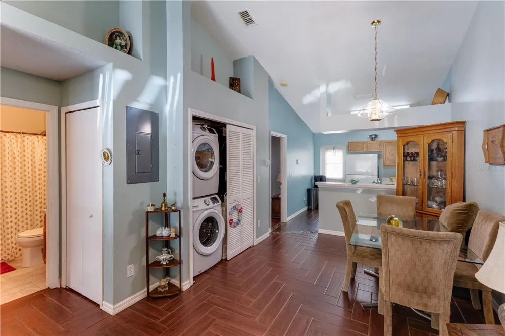 696 S GRAND HIGHWAY Clermont, FL 34711