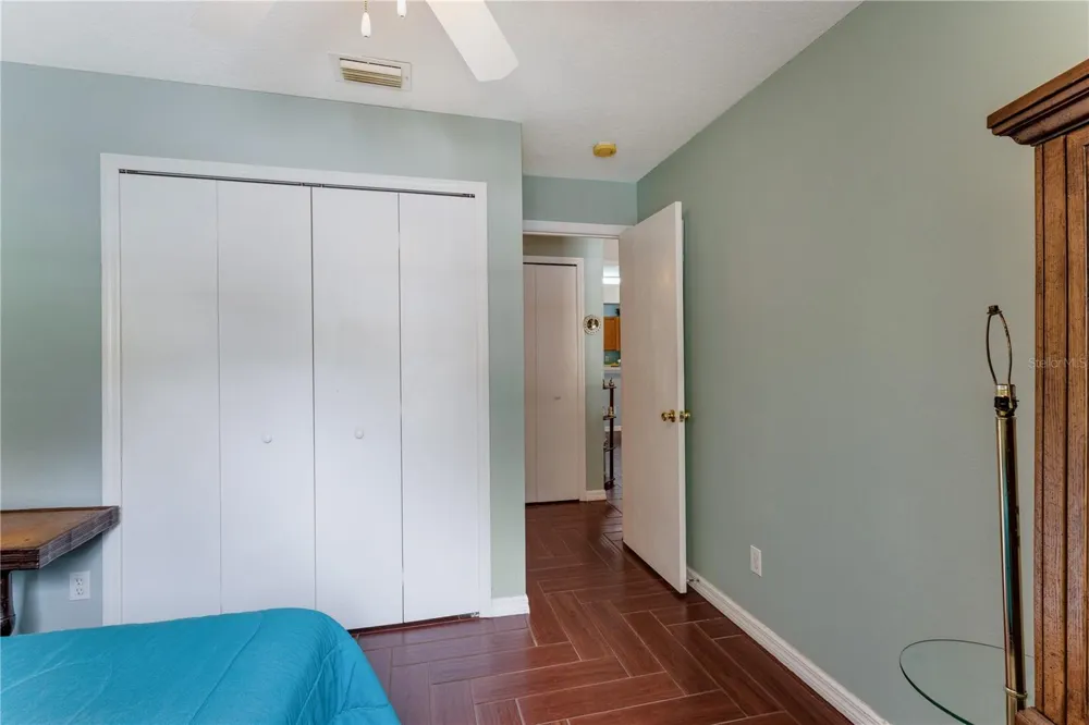 696 S GRAND HIGHWAY Clermont, FL 34711