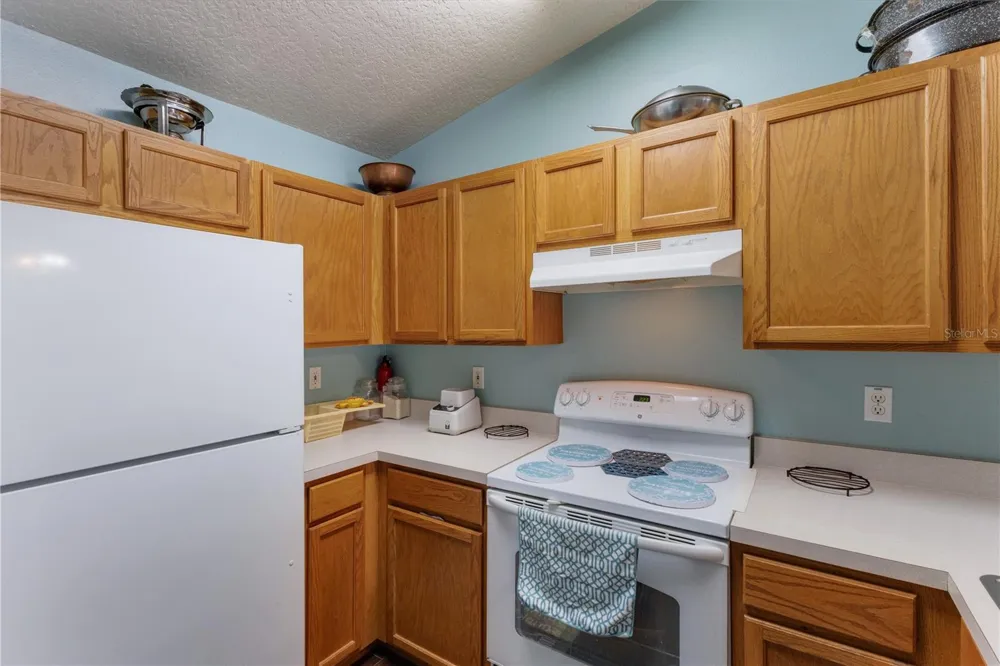 696 S GRAND HIGHWAY Clermont, FL 34711