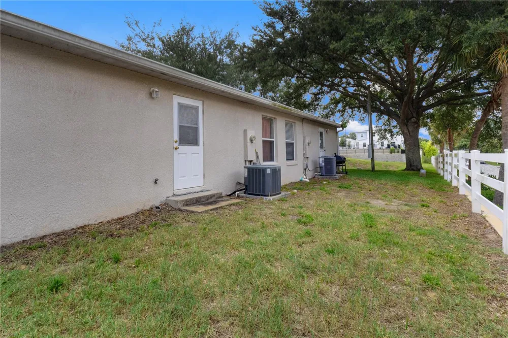 696 S GRAND HIGHWAY Clermont, FL 34711