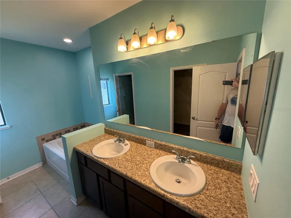 3920 WILLOW WALK DRIVE Palmetto, FL 34221