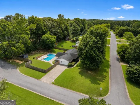 512 Mason DR