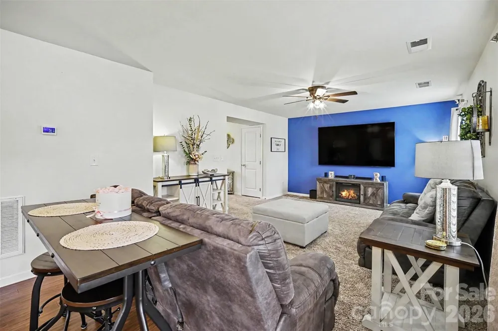 3696 English Garden Drive #20 Gastonia, NC 28056