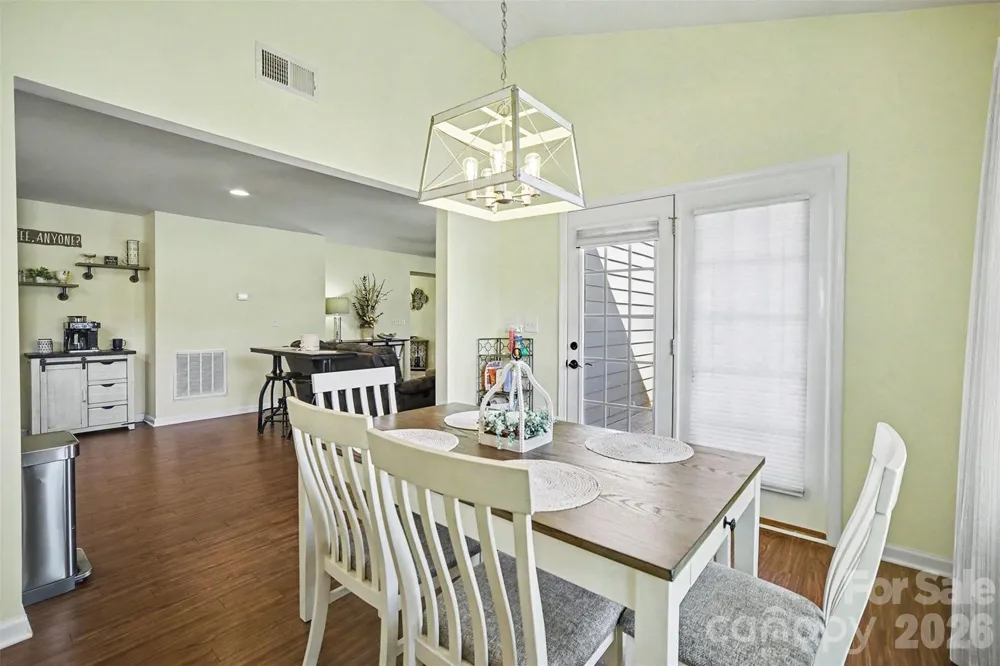 3696 English Garden Drive #20 Gastonia, NC 28056