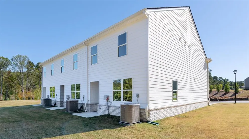 2031 Windward Rd Stone Mountain, GA 30088