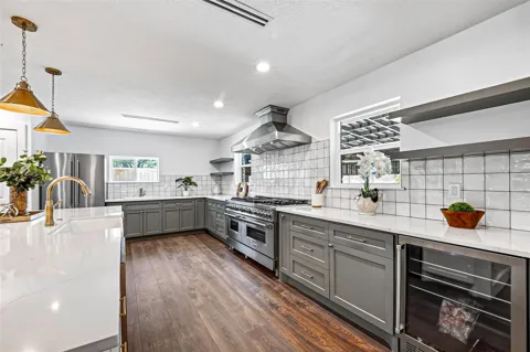 1338 Seaspray Court