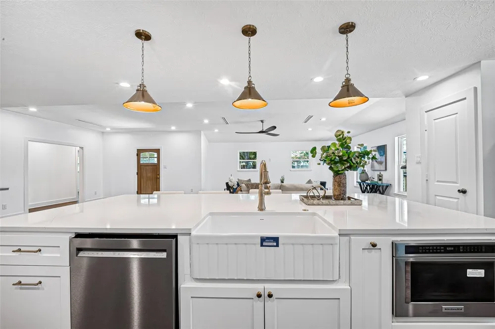 1338 Seaspray Court Houston, TX 77008