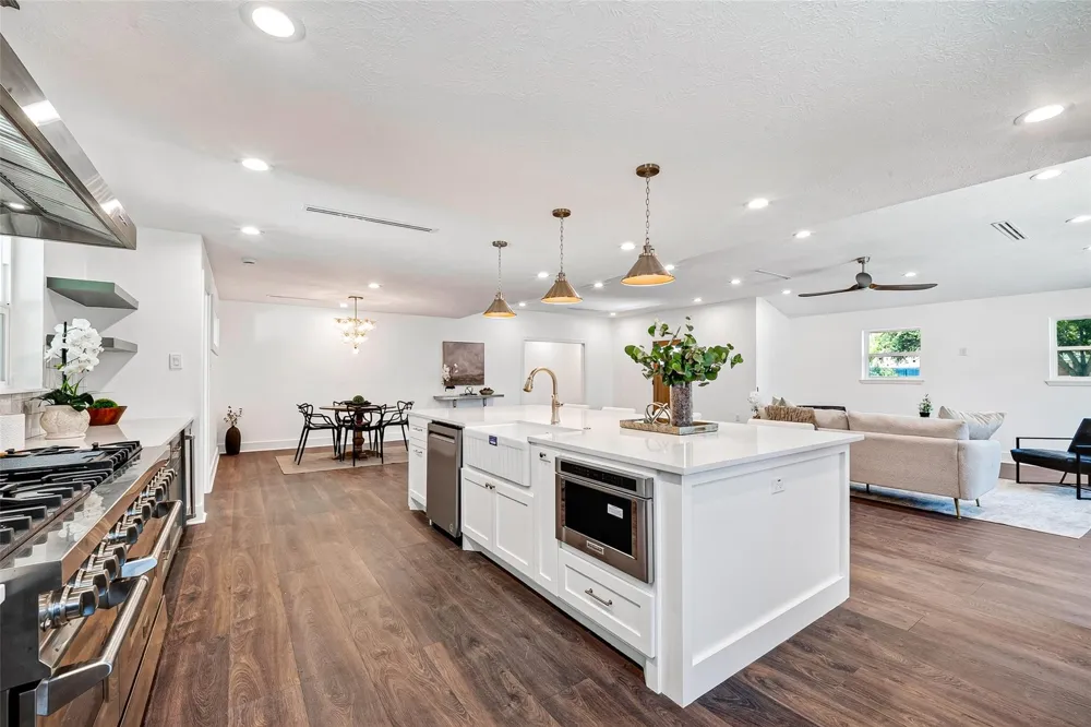 1338 Seaspray Court Houston, TX 77008