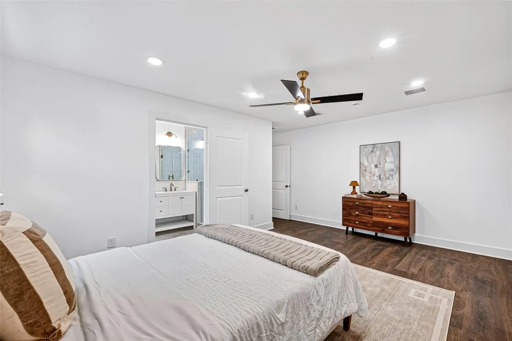 1338 Seaspray Court Houston, TX 77008
