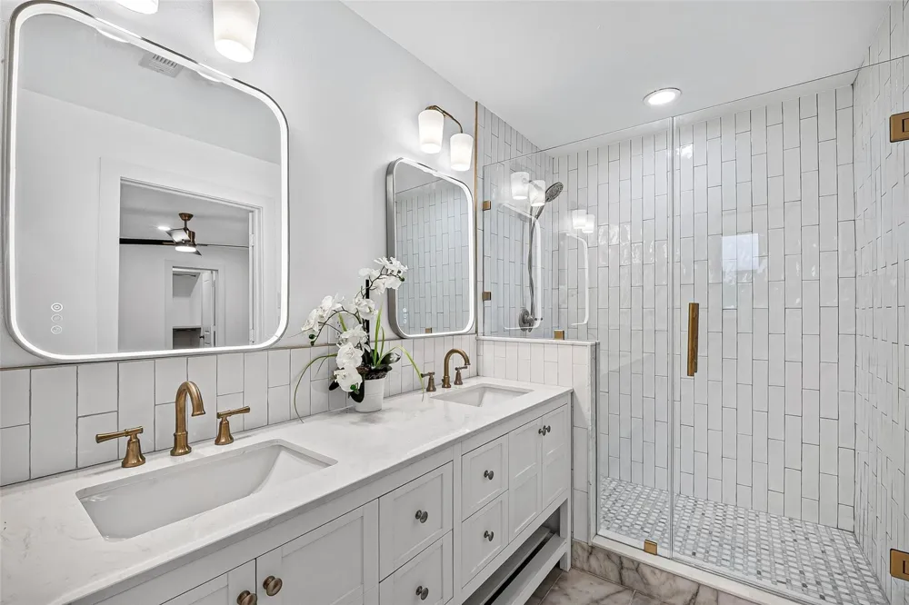 1338 Seaspray Court Houston, TX 77008