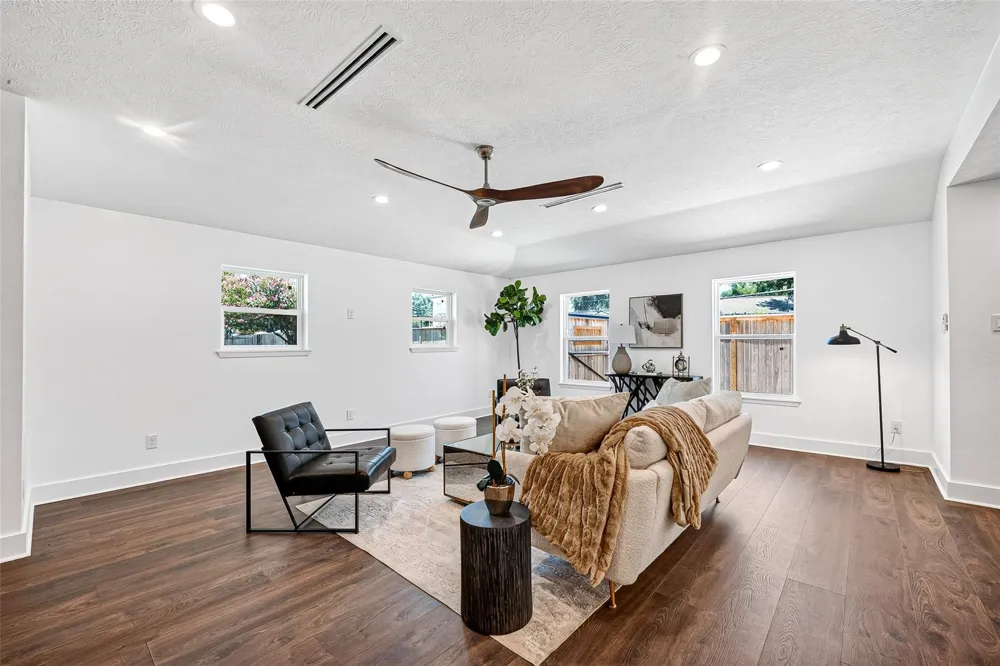 1338 Seaspray Court Houston, TX 77008