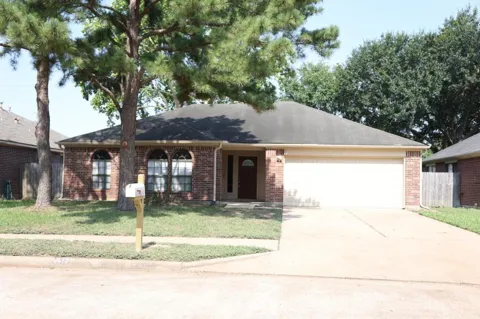 3419 Lakeland Gardens Drive