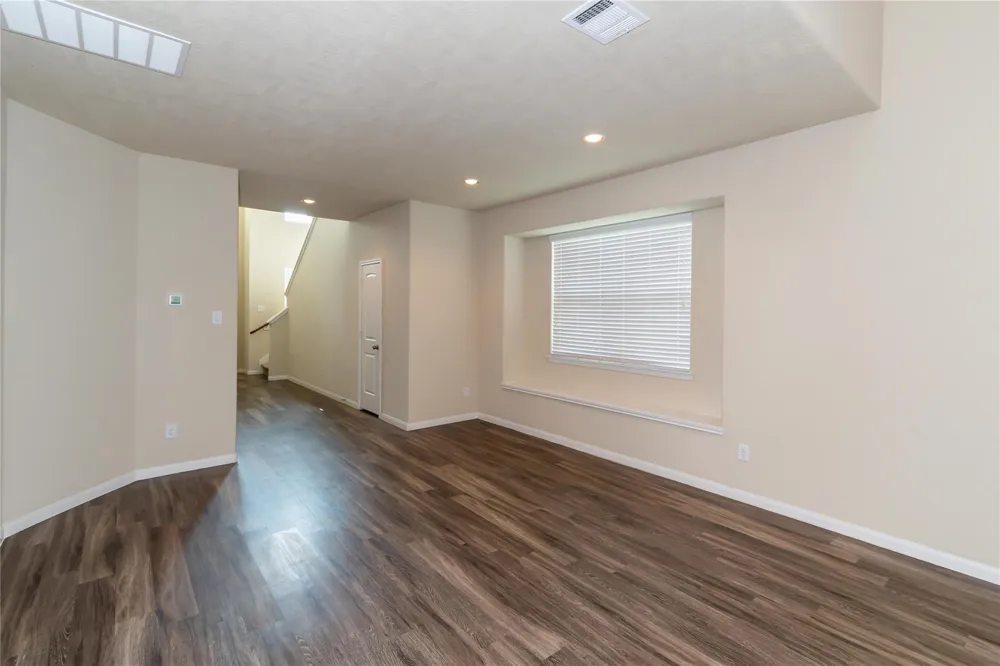 9522 Yellow Rose Drive Texas City, TX 77591