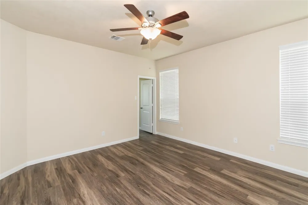 9522 Yellow Rose Drive Texas City, TX 77591