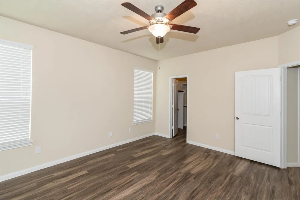 9522 Yellow Rose Drive Texas City, TX 77591