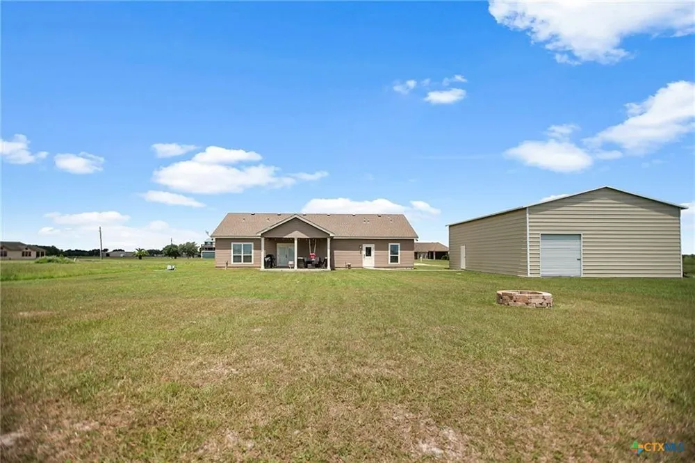 50 Dewberry Lane Seadrift, TX 77983