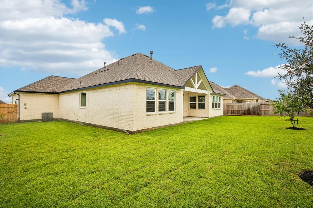 12822 Old Fashion Circle Mont Belvieu, TX 77535
