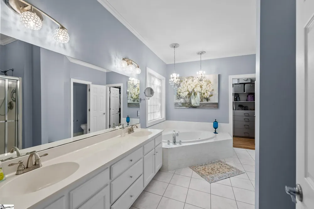 201 Huddersfield Drive Simpsonville, SC 29681