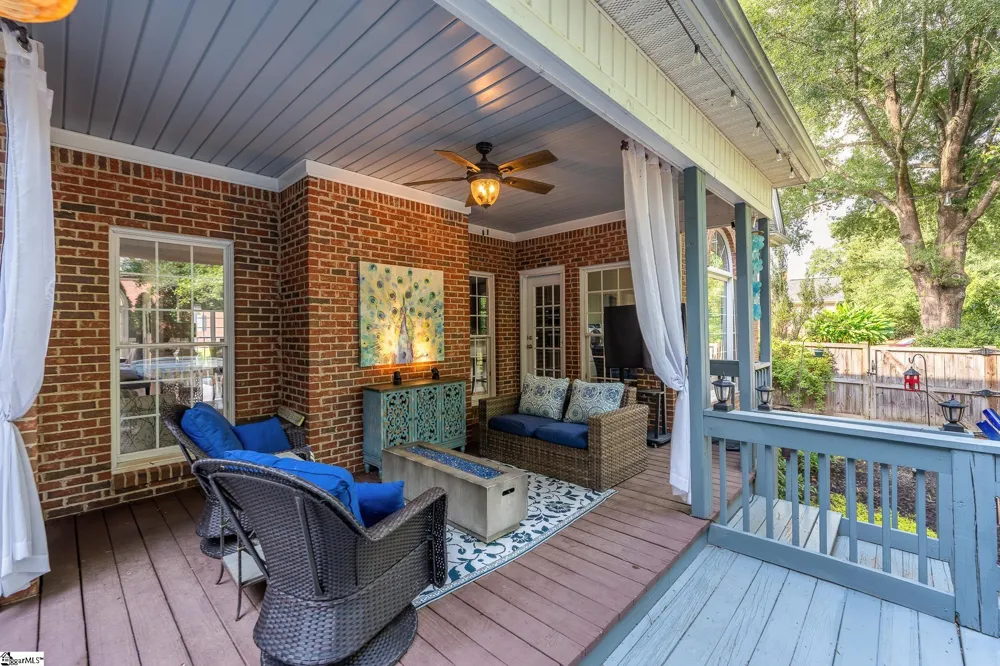 201 Huddersfield Drive Simpsonville, SC 29681