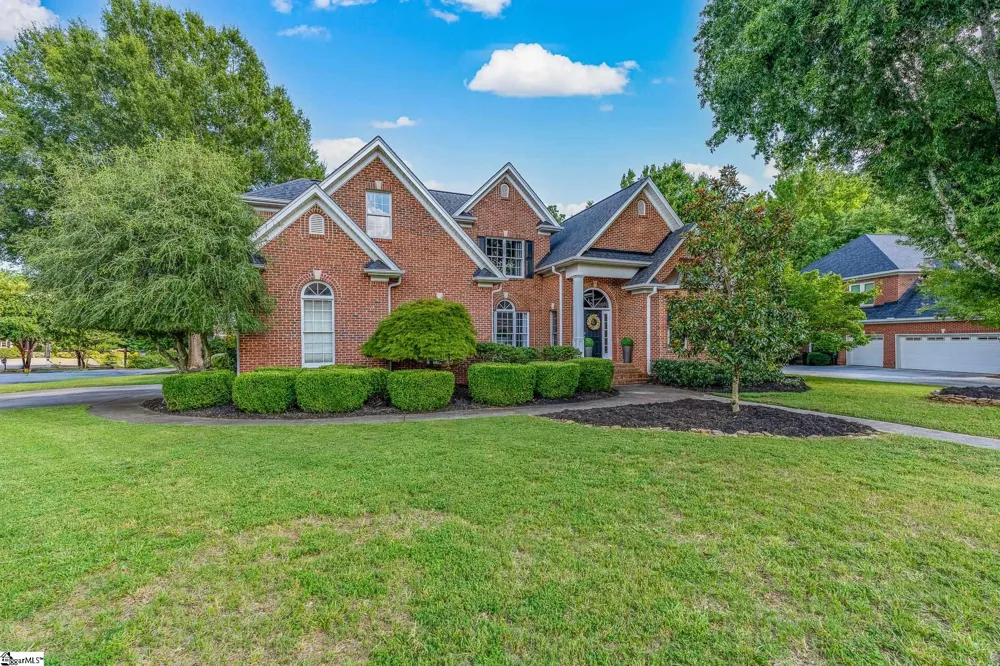 201 Huddersfield Drive Simpsonville, SC 29681