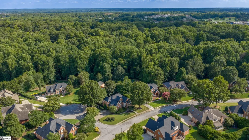 201 Huddersfield Drive Simpsonville, SC 29681