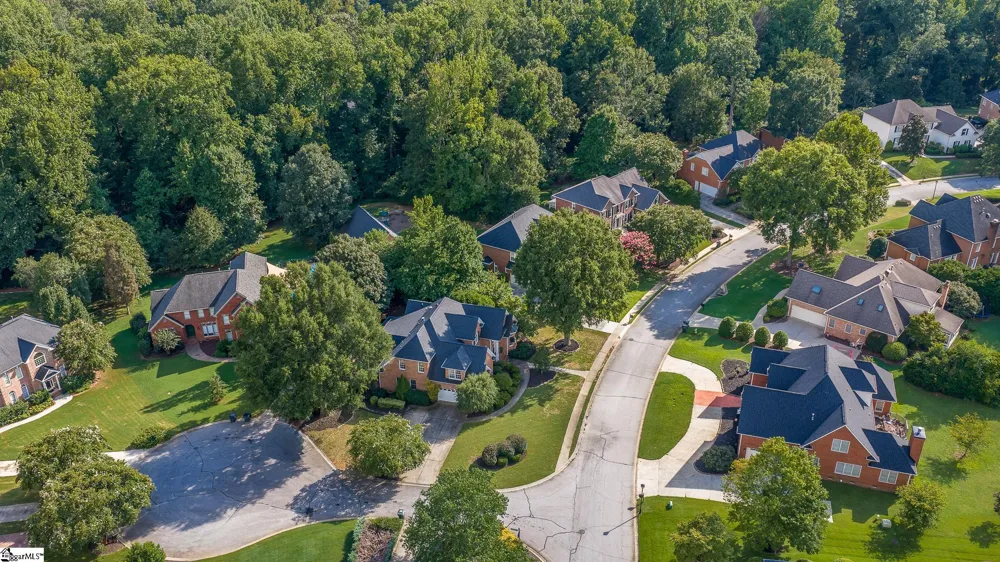 201 Huddersfield Drive Simpsonville, SC 29681