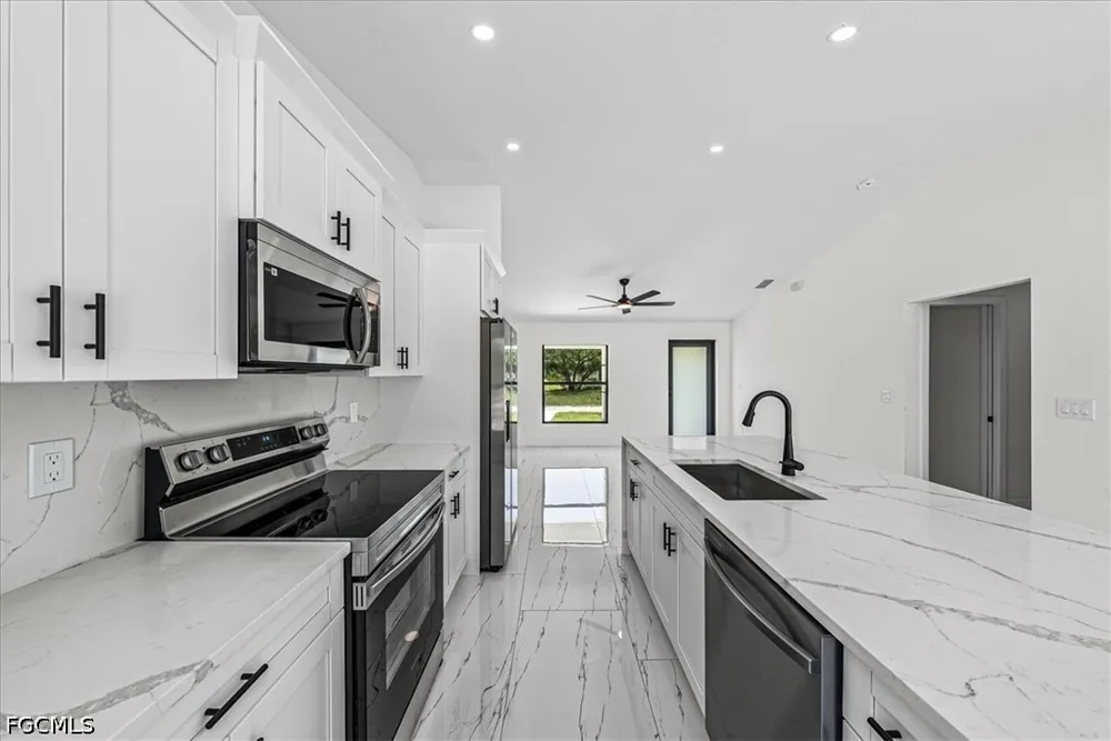 19th Terrace Labelle, FL 33935