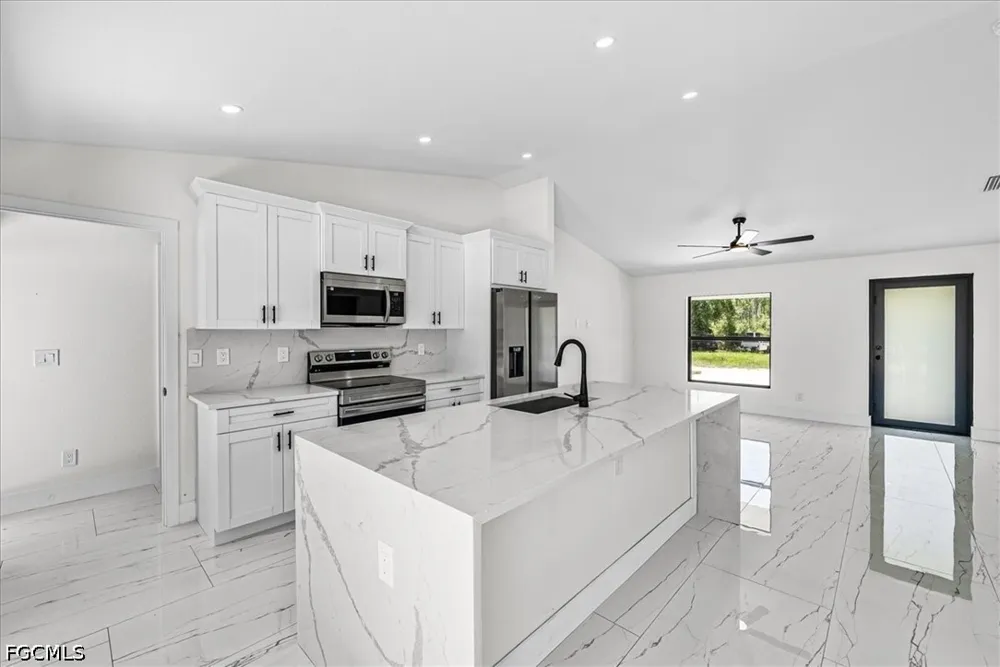 19th Terrace Labelle, FL 33935