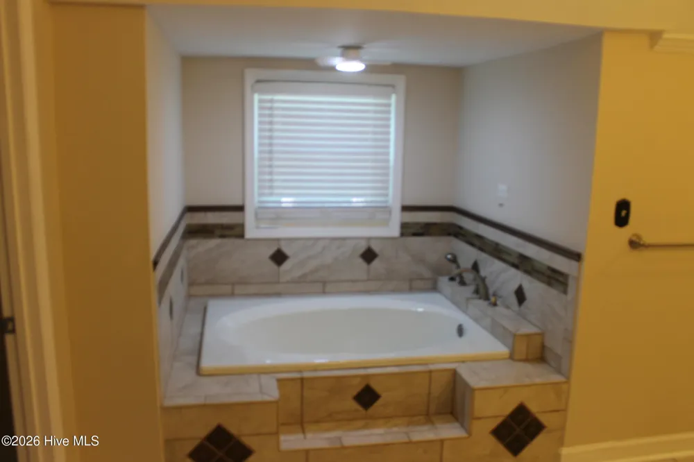 227 E College Street Whiteville, NC 28472