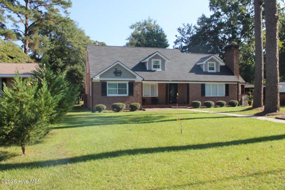 227 E College Street Whiteville, NC 28472