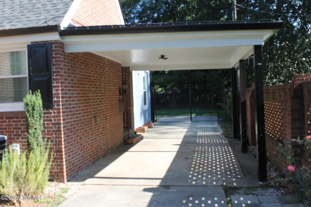 227 E College Street Whiteville, NC 28472