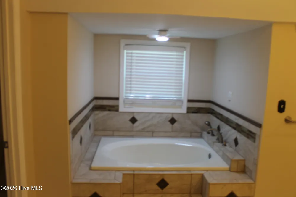 227 E College Street Whiteville, NC 28472