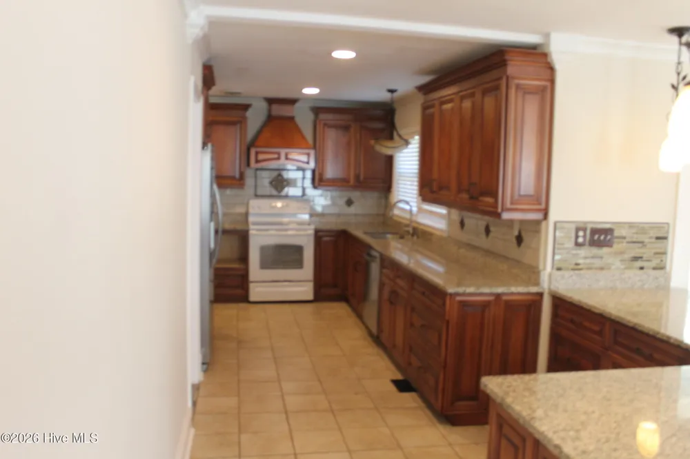 227 E College Street Whiteville, NC 28472