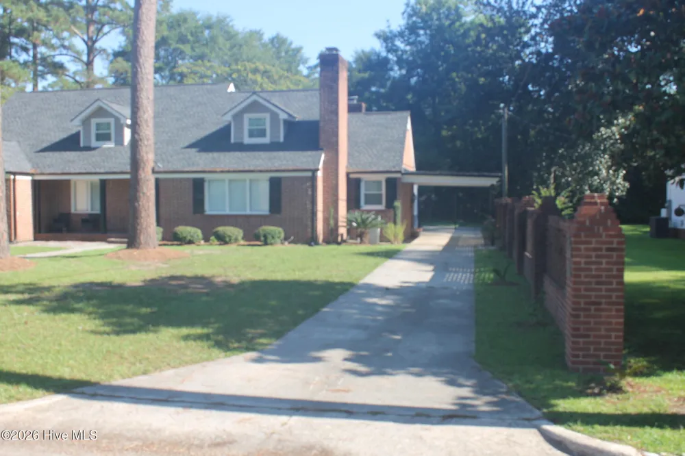 227 E College Street Whiteville, NC 28472