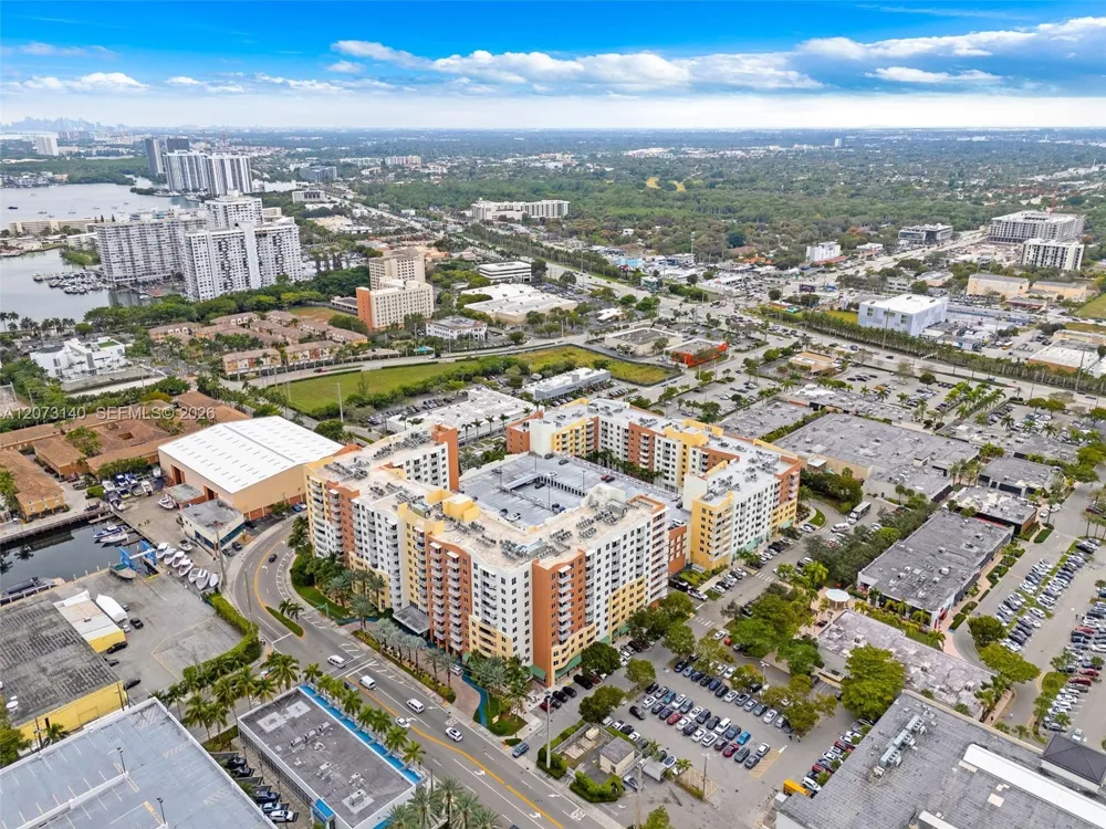 18800 NE 29th Ave #LP1022 Aventura, FL 33180