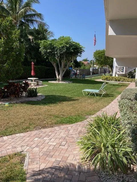 234 HIBISCUS AVENUE #370 Lauderdale By The Sea, FL 33308