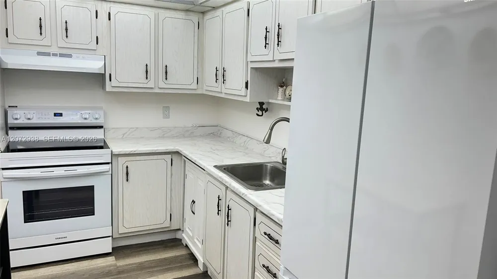 1200 Saint Charles Pl #209 Pembroke Pines, FL 33026