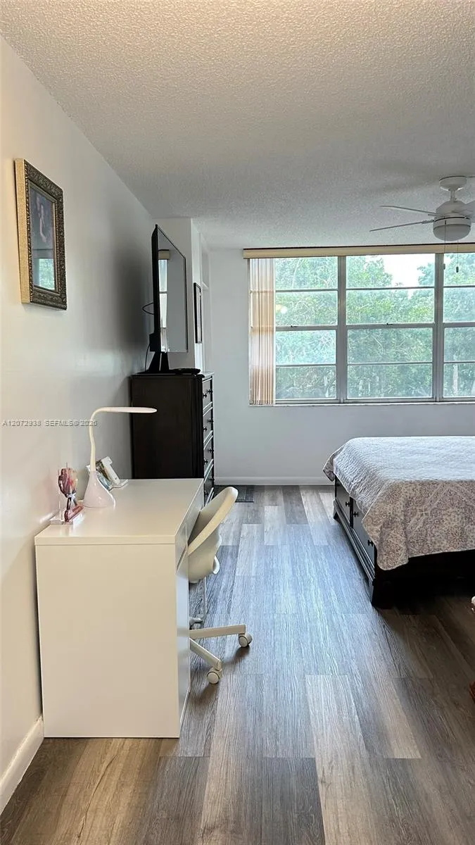 1200 Saint Charles Pl #209 Pembroke Pines, FL 33026