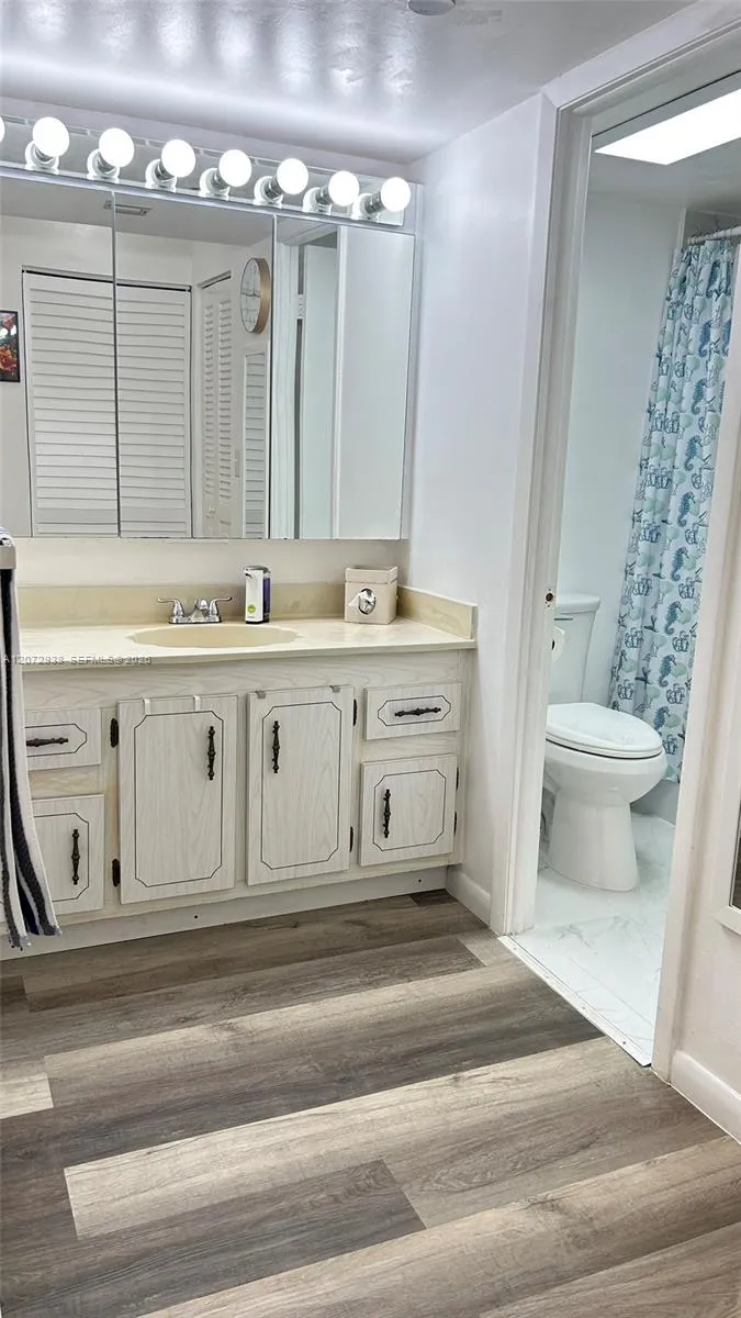 1200 Saint Charles Pl #209 Pembroke Pines, FL 33026