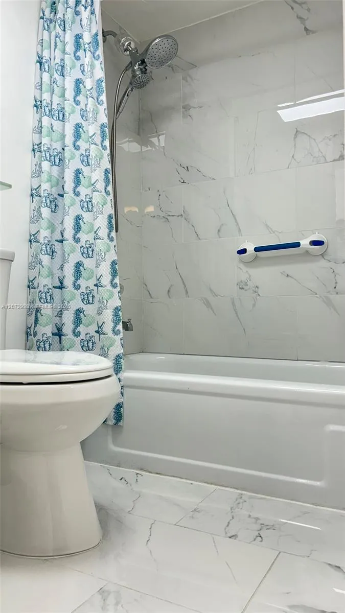 1200 Saint Charles Pl #209 Pembroke Pines, FL 33026
