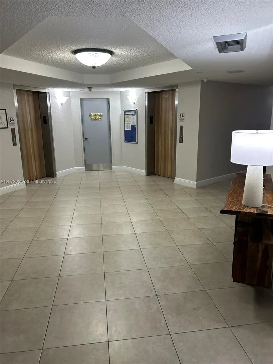 1200 Saint Charles Pl #209 Pembroke Pines, FL 33026