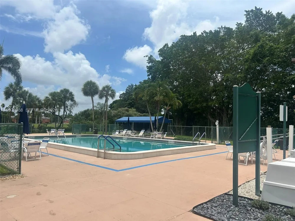 1200 Saint Charles Pl #209 Pembroke Pines, FL 33026